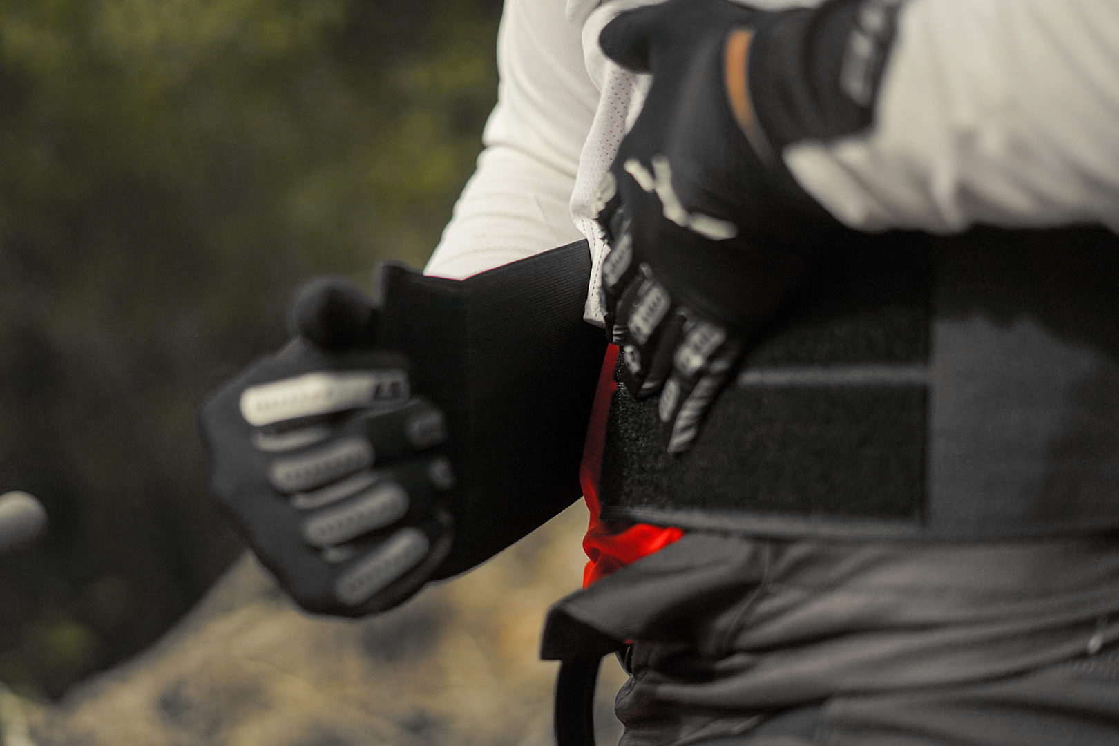 Đai LS2 Koku Kidney bảo vệ lưng dưới, bảo vệ cột sống cho người đi Moto xe máy