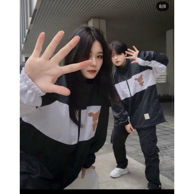 Hình ảnh Áo Khoác Dù Nam Nữ Ulzzang Unisex Form Rộng Bomber, ÁO KHOÁC NAM UNISEX NAM- NỮ CỔ ĐỨNG GẤU CHẤT LIỆU DÙ 2 LỚP ĐI MƯA CẢN GIÓ CHỐNG NẮNG TỐT HÓT TREND 2022