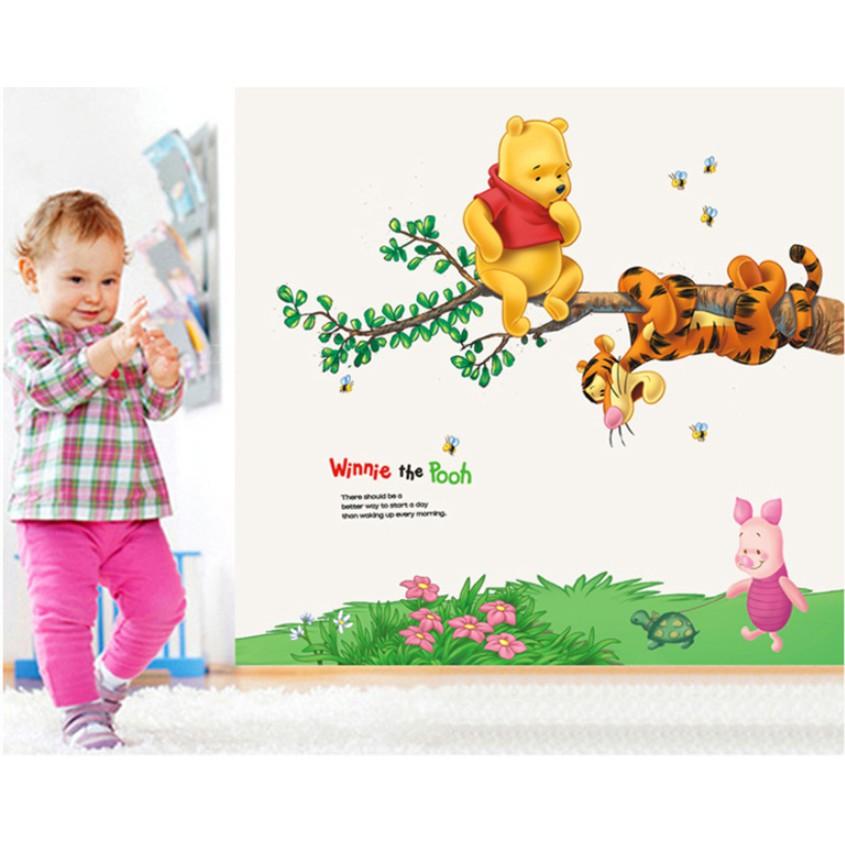 Decal dán tường trang trí - HOẠT HÌNH GẤU POOH ĐÁNG YÊU