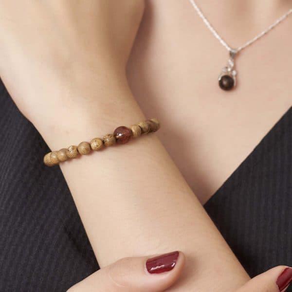 Vòng tay Trầm Hương tự nhiên Bảo Mệnh Trầm thơm dịu nhẹ