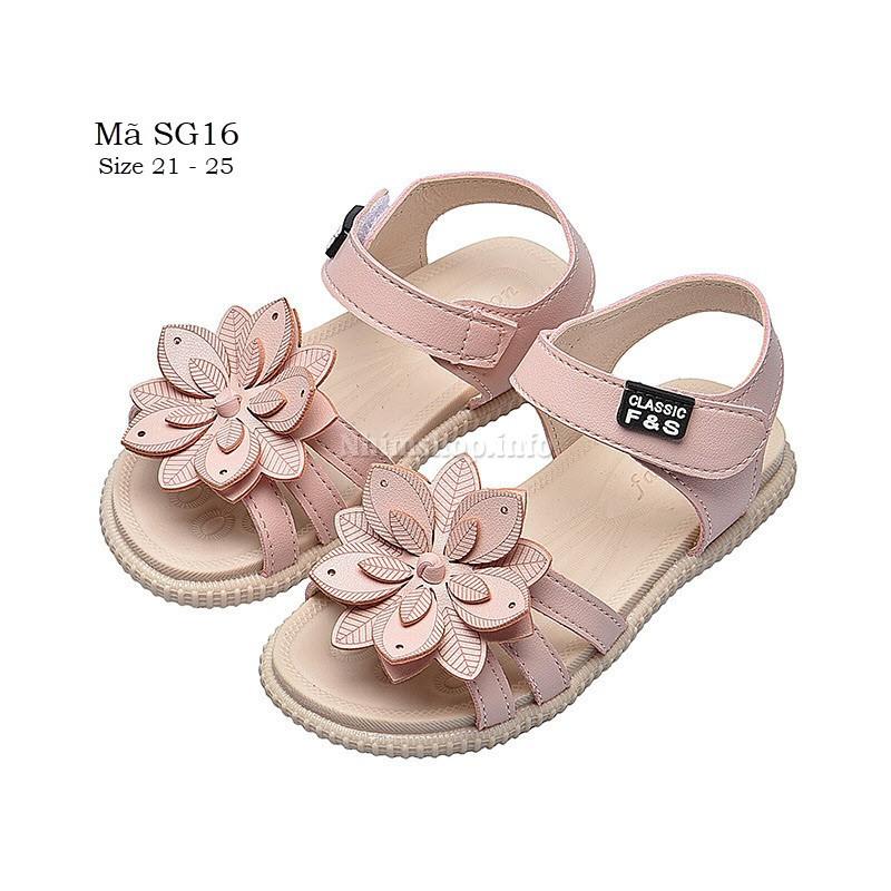 Sandal bé gái 1 - 3 tuổi gắn hoa xinh xắn, giày dép trẻ em quai mềm dễ thương SG16