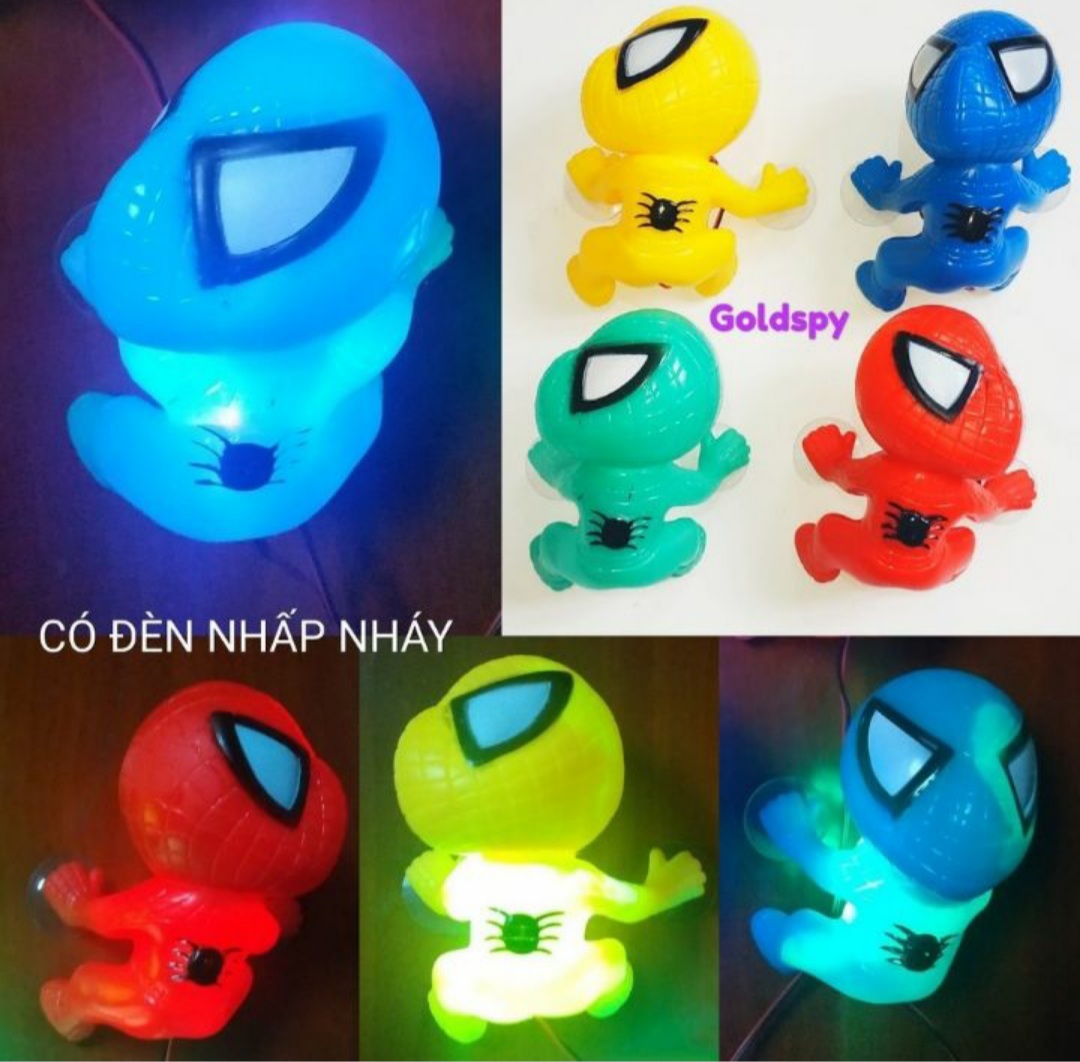 1 CON NGƯỜI NHỆN BÁM ĐUÔI XE MÁY XE ĐẠP ĐIỆN ÔTÔ CÓ ĐÈN LED NHẤP NHÁY MÀU CỰC CHẤT