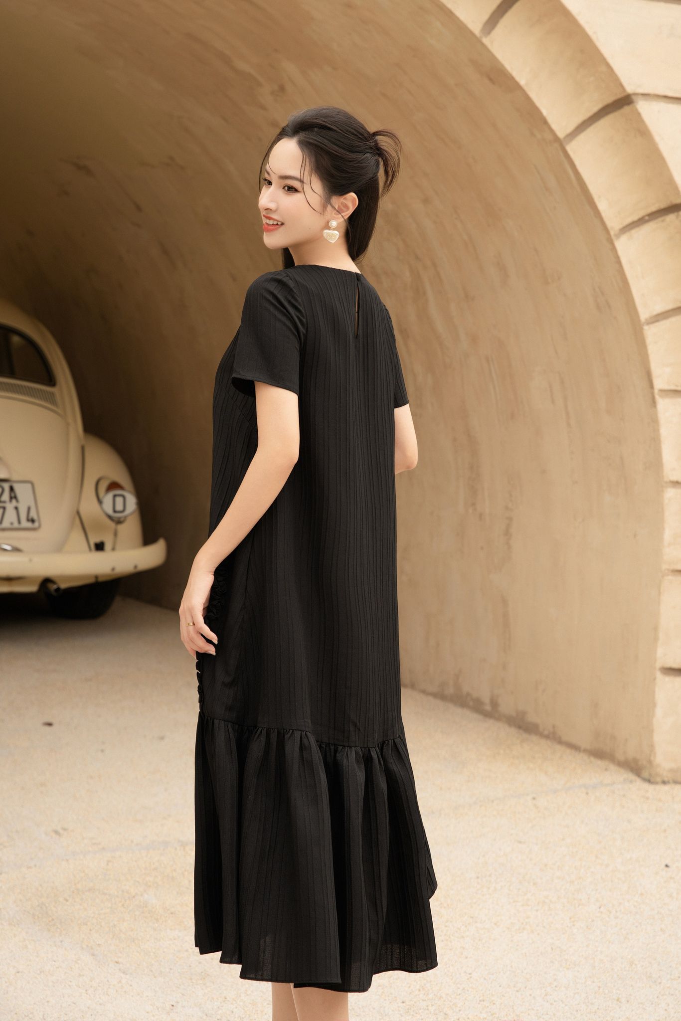 OLV - Đầm Black Swan Dress