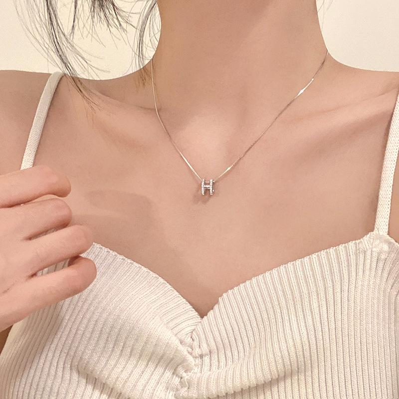 Dây chuyền nữ ATJ9906 , mặt chữ H đủ 3 màu lựa chọn vòng cổ - ANTA Jewelry