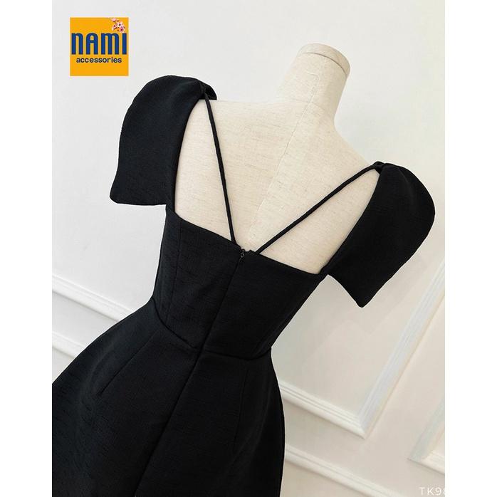 Đầm xoè chéo dây dáng ngắn lên form xinh xắn dễ thương kèm dáng tay lạ mắt tinh tế - ATNU029