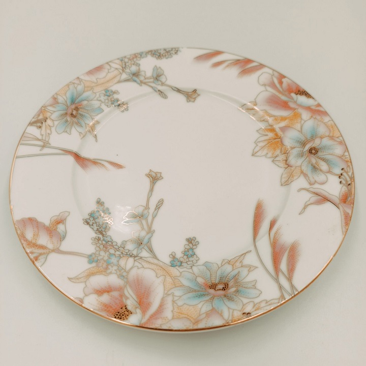 Đĩa sứ Long Phương Viền Vàng 15 cm Họa Tiết Hoa Đỏ Cao Cấp