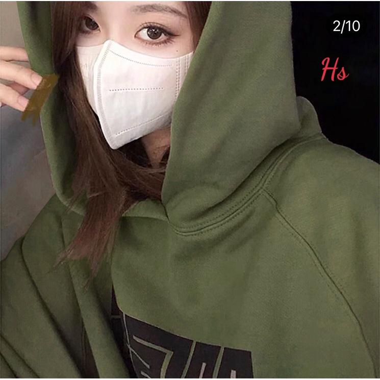 Hoodie xanh in hình mê cung