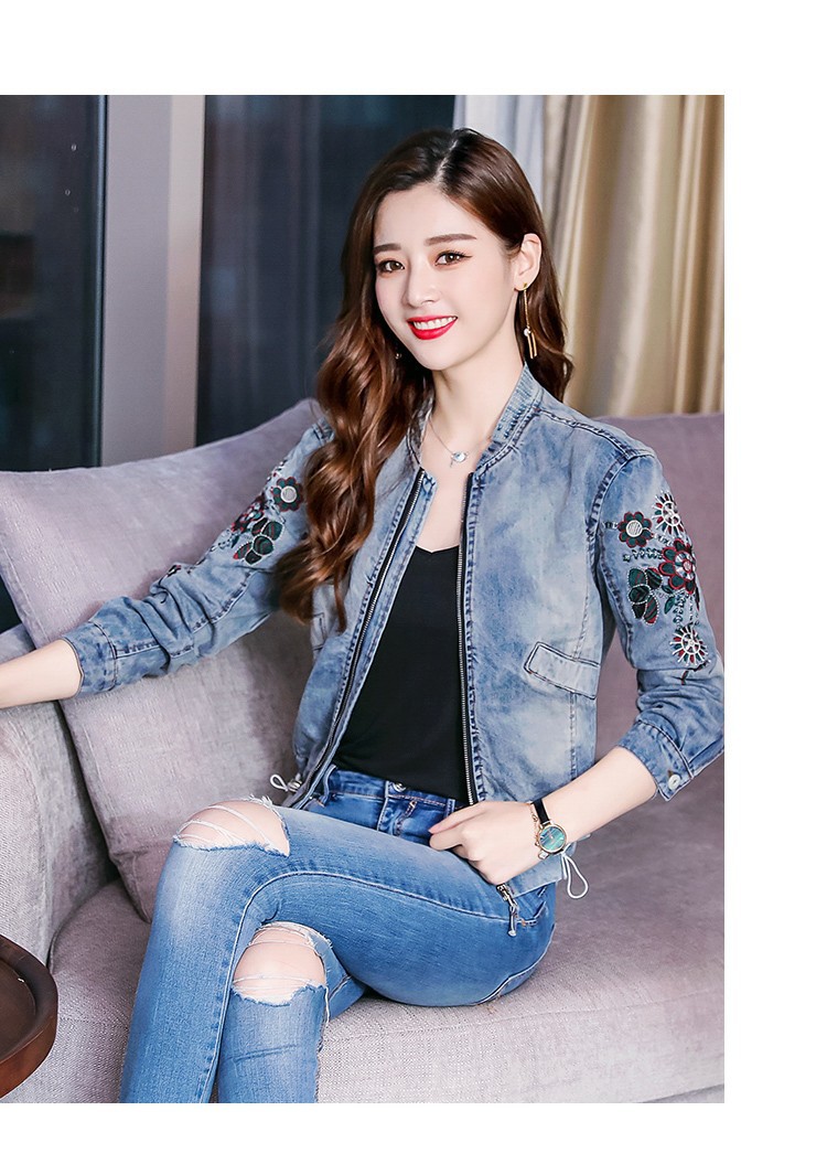 Áo khoác jeans nữ thuê hoa xinh xắn HATI