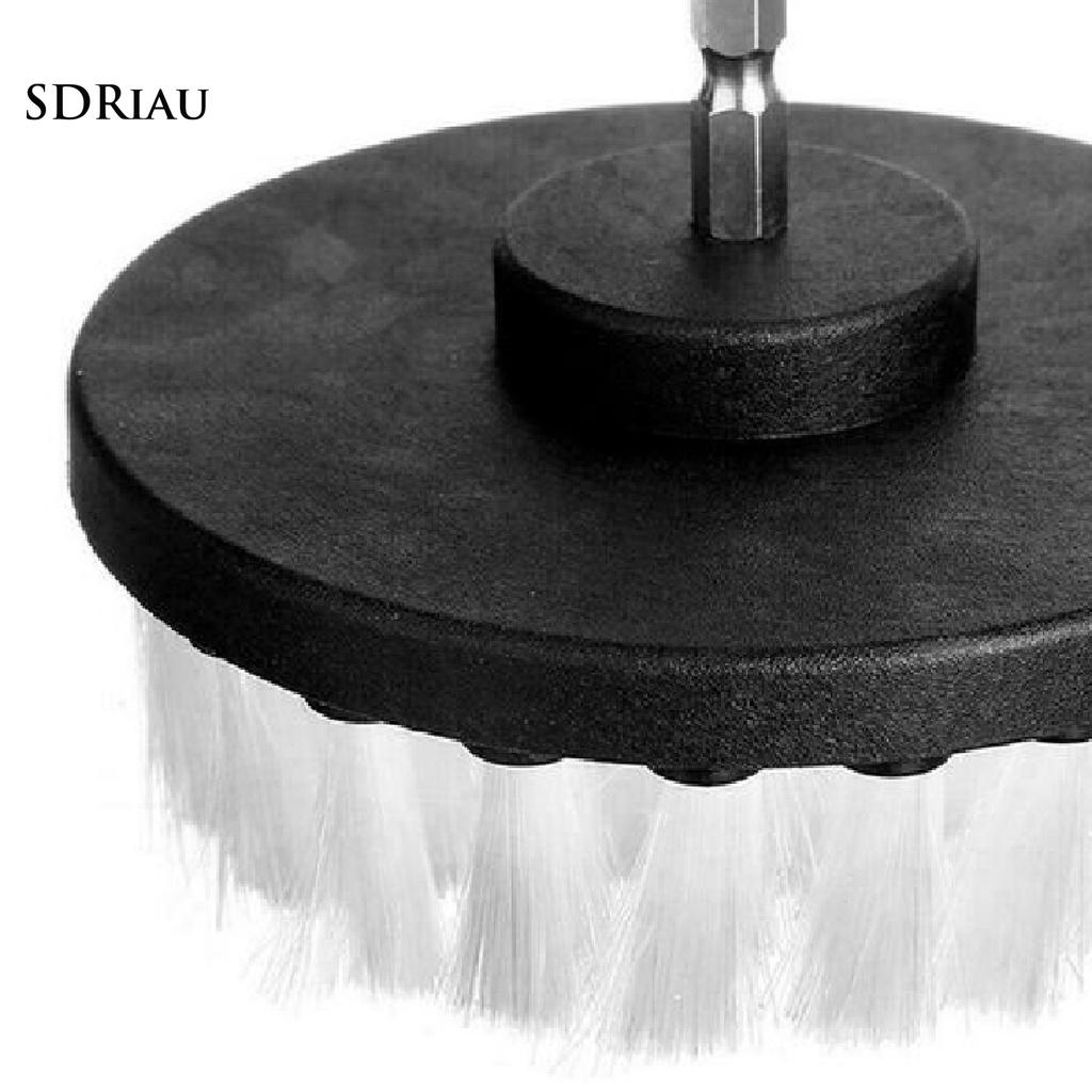 Cọ vệ sinh xe hơi hình tròn bằng nhựa tiện dụng