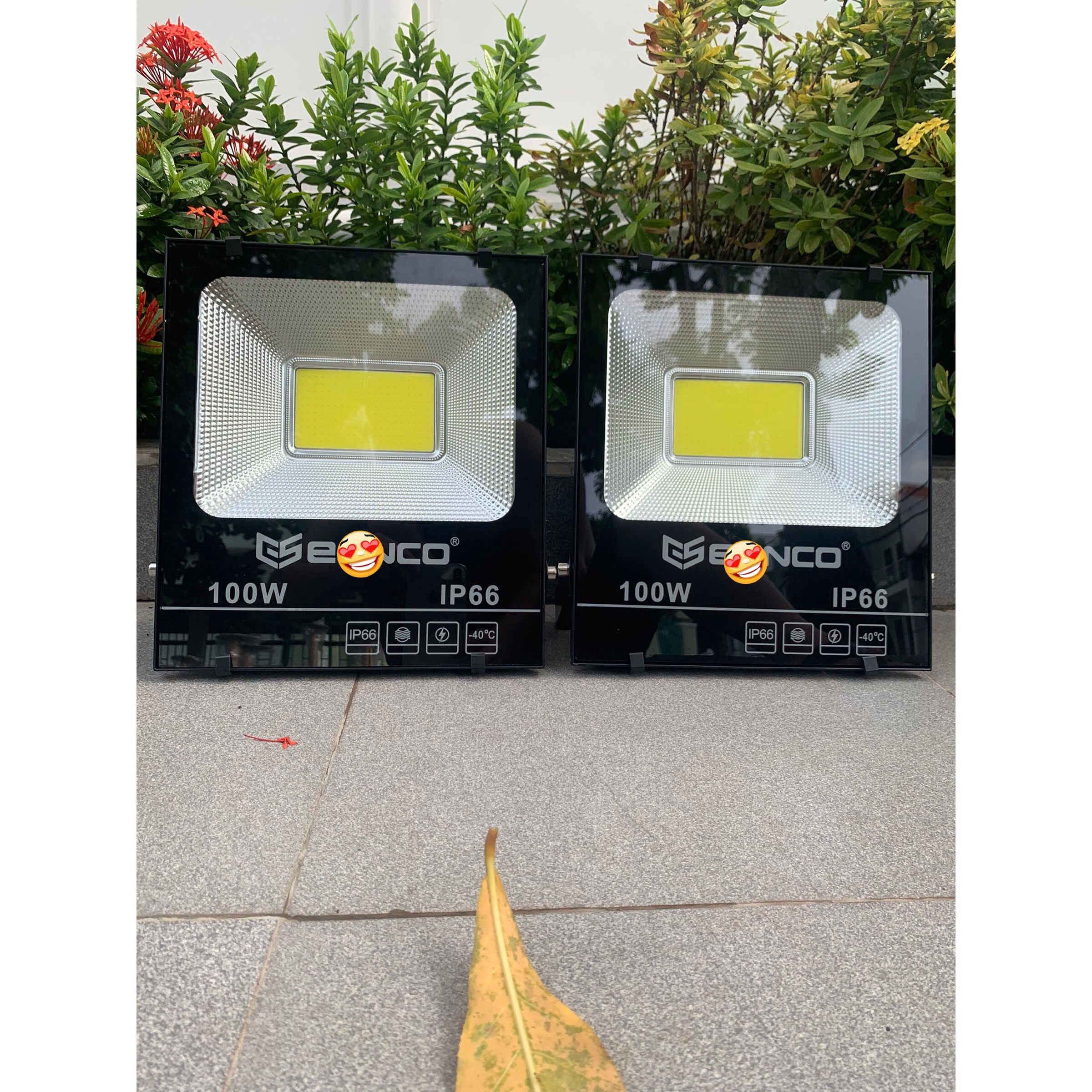 Đèn pha led 100W chuyên công trình ngoài trời chống nước IP66, vỏ nhôm đúc tản nhiệt tốt