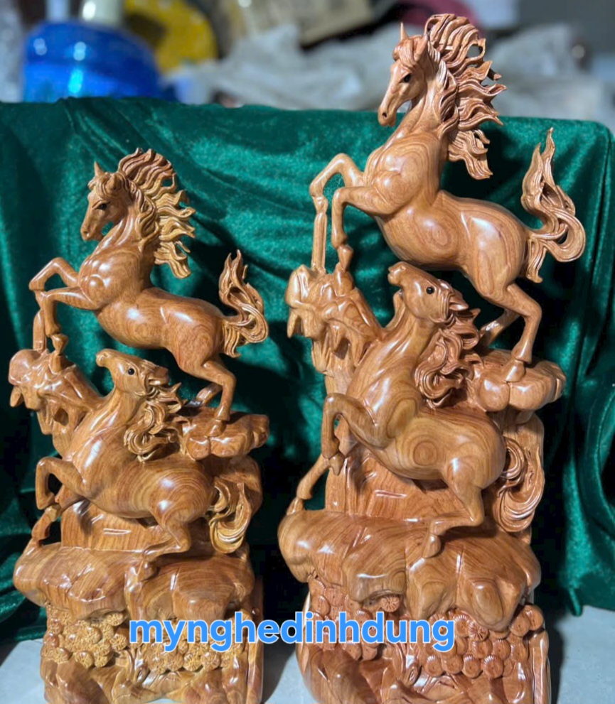 Tượng con ngựa song mã uyên ương bằng gỗ hương đá kt cao 50×22×15cm