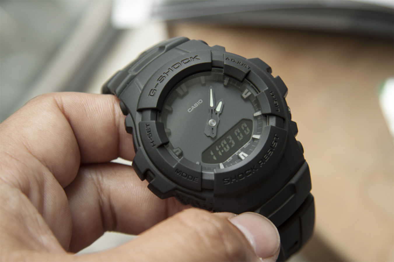 Đồng hồ nam dây nhựa Casio G-SHOCK G-100BB-1ADR