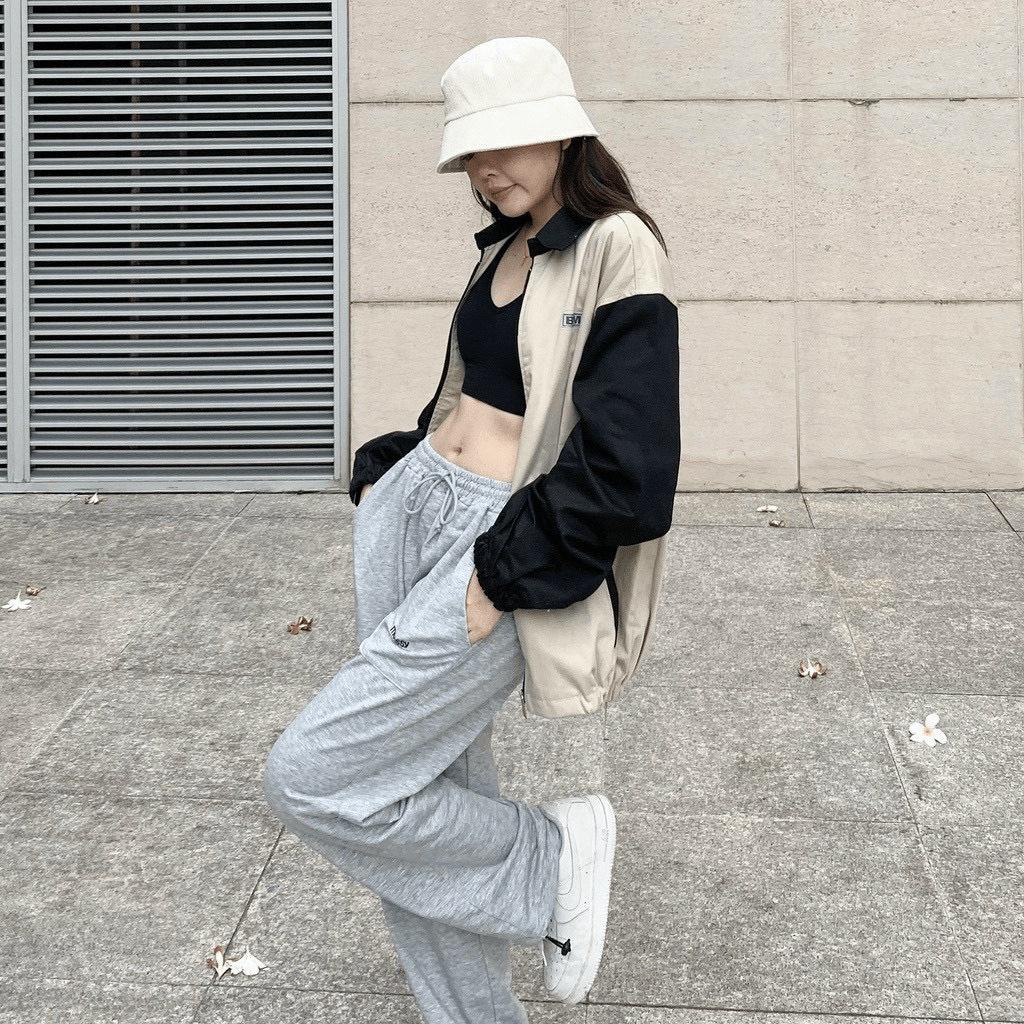 (MẪU MỚI) ÁO KHOÁC KAKI NAM NƯC QUỐC DÂN CỔ BẺ THÊU BMO TAY PHỐI RẮP LĂNG SHOP VALENTINA