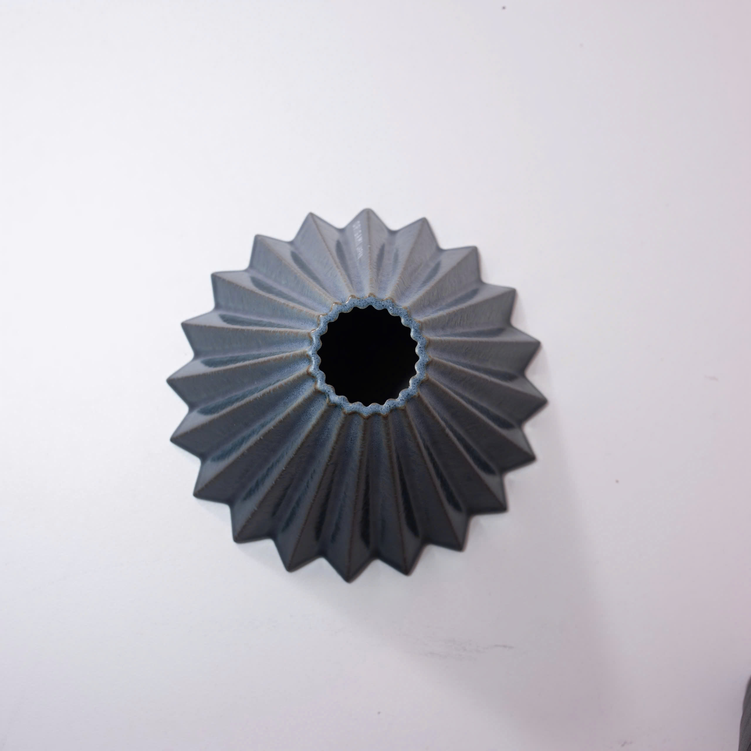 Phễu sứ V60 01 Origami Dripper S EC limited color Sukumo