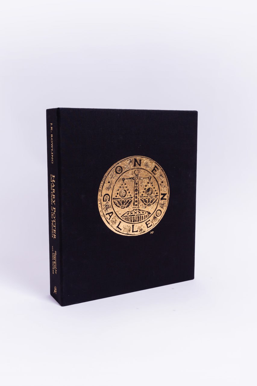 Harry Deluxe Illustrated Slipcase Edition - Book 5 : Harry Potter and theOrder of the Phoenix