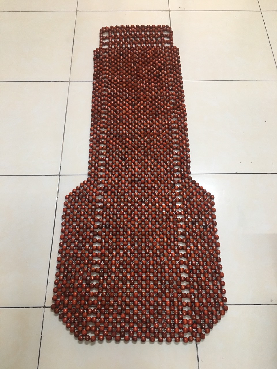 Khoác ghế ô tô hạt gỗ nhãn hình cây đàn hạt 1,2cm - Kích thước 120cm x45cm x1,2cm