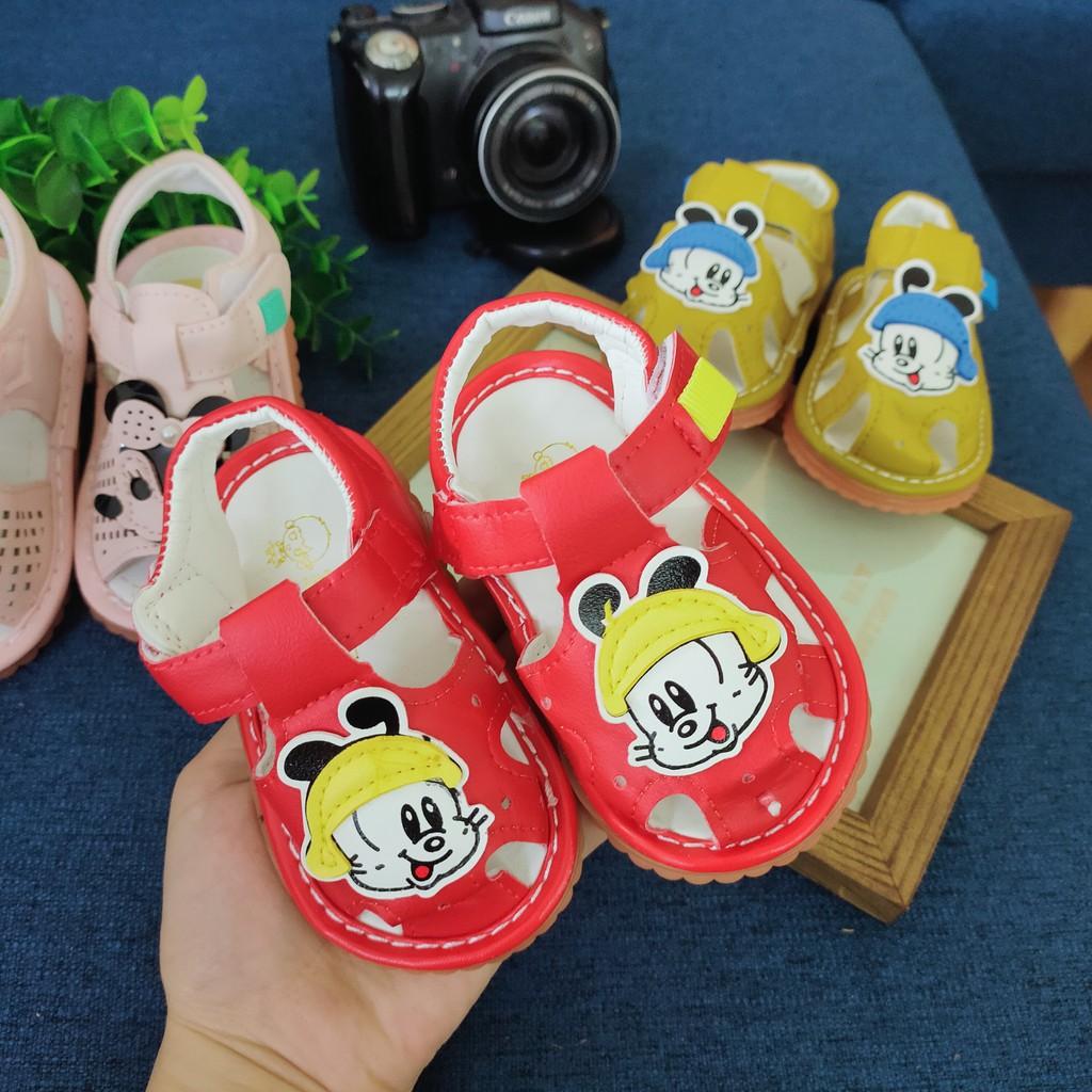 Giày tập đi bé trai bé gái có kèn kêu chíp chíp - Sandal trẻ em đế mềm chống trơn hình chuột Mickey dễ thương