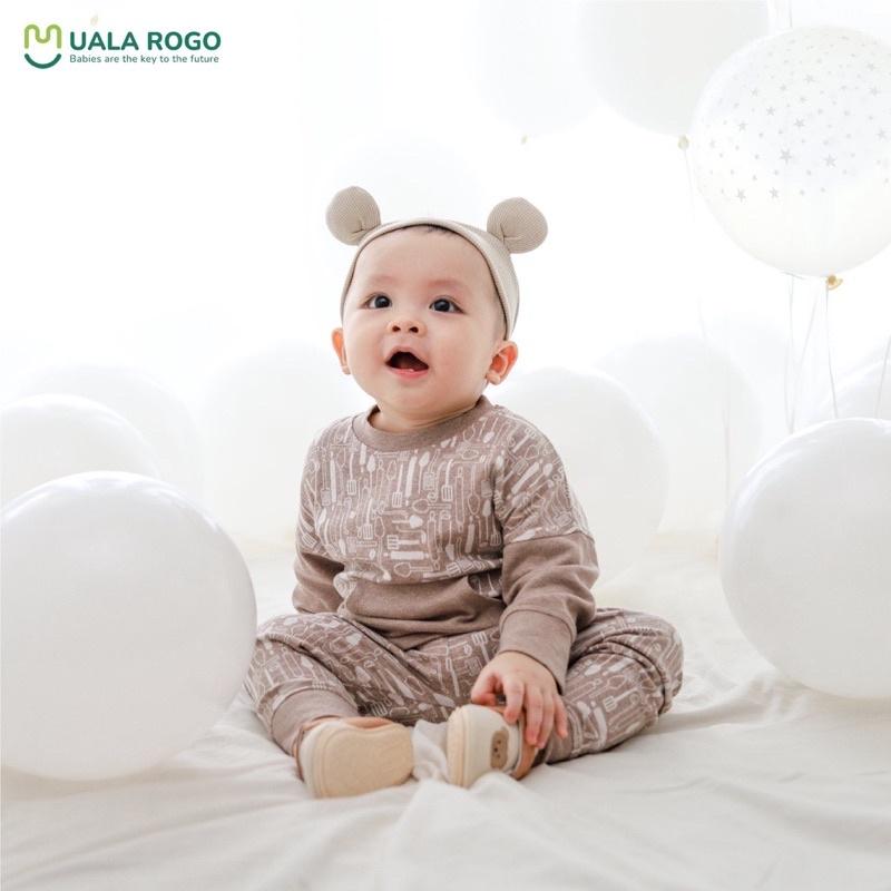 Bộ quan áo nỉ Thu Đông cho bé Ualarogo 6 tháng - 4 tuổi cotton dài tay cổ tròn cúc cài vai