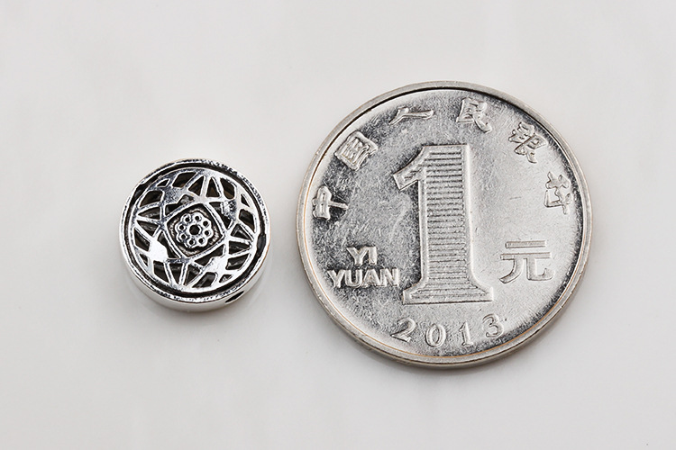 1 Cái Charm bạc tròn xỏ ngang hoa văn - Ngọc Quý Gemstones