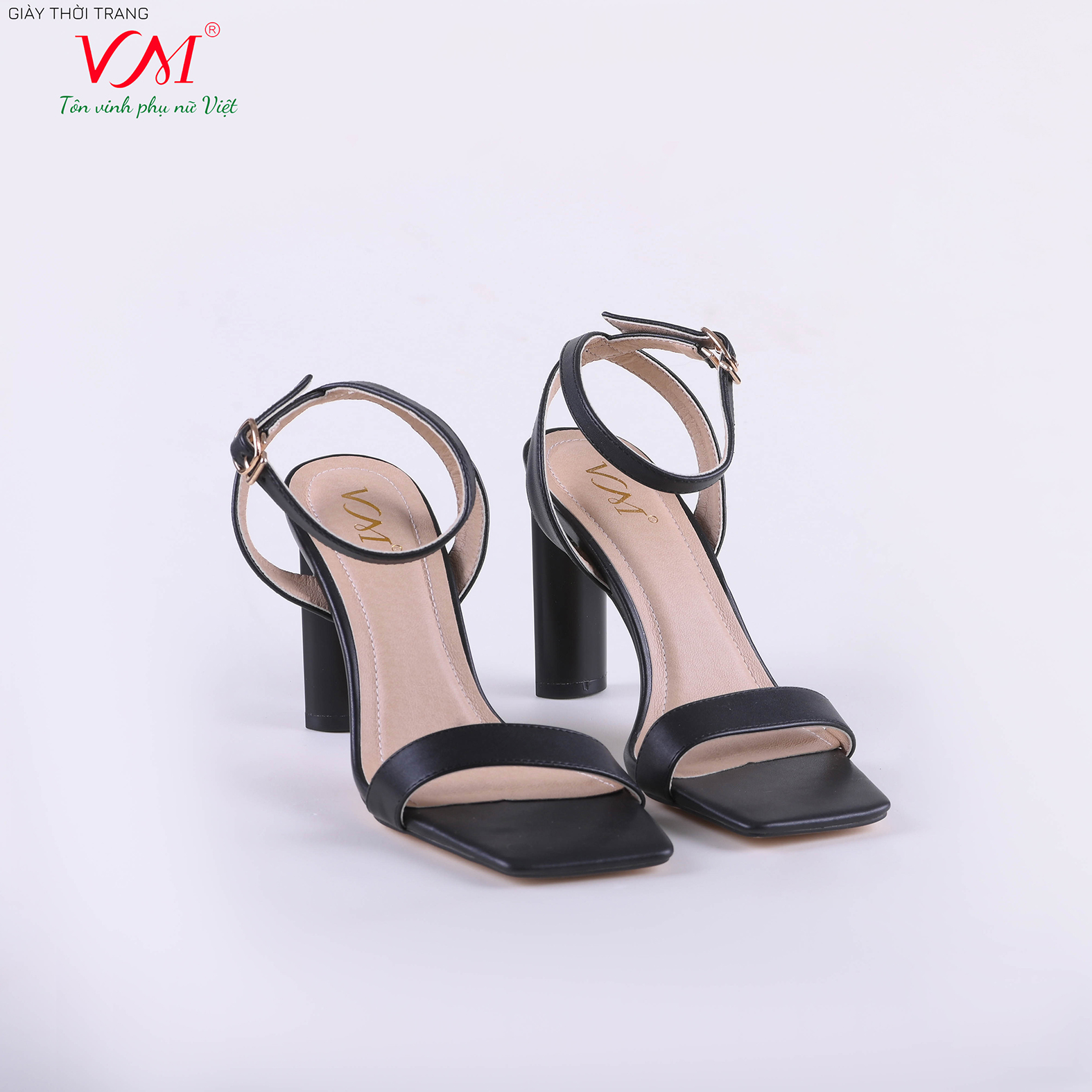 Sandal cao gót nữ, chiều cao gót 9CM, da Tổng hợp êm ái, bền chắc và thời trang. Mũi Vuông, gót Oval sơn tĩnh điện, sang trọng và chắc chắn, thiết kế hiện đại, tinh tế, thời trang: SD.MT02.9F