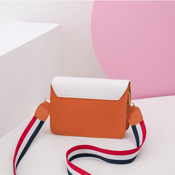 Túi Đeo Chéo Nữ Thời Trang Mới T64