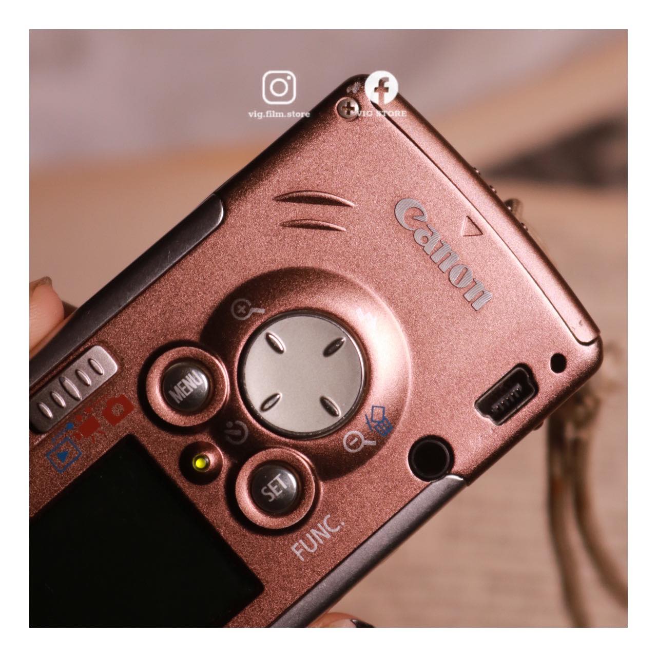 Máy ảnh kĩ thuật số Canon IXUS i