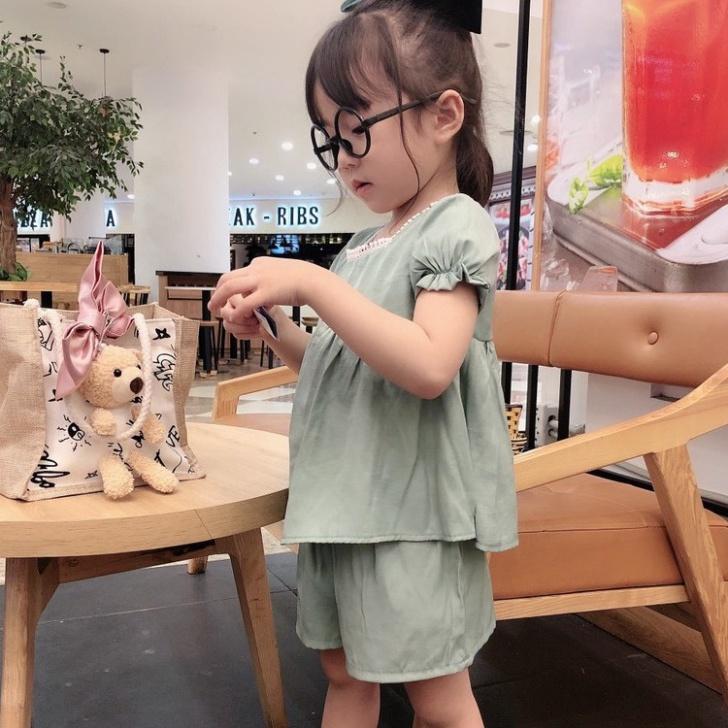 Bộ đũi cộc áo baby doll bé gái cổ ren điệu đà