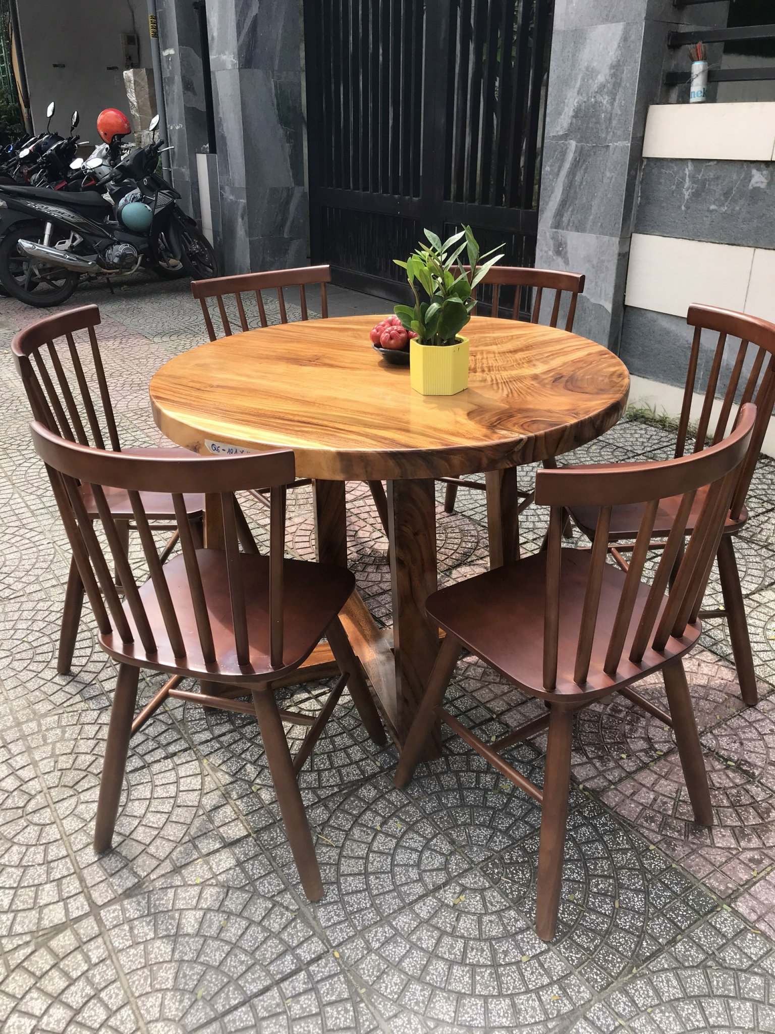 Bàn/Mặt Bàn Để Uống Trà, Uống Cafe Bằng Gỗ Me Tây Hình Tròn - Mặt Bàn Tròn Gỗ Me Tây - Nội Thất Gỗ Phú Đạt