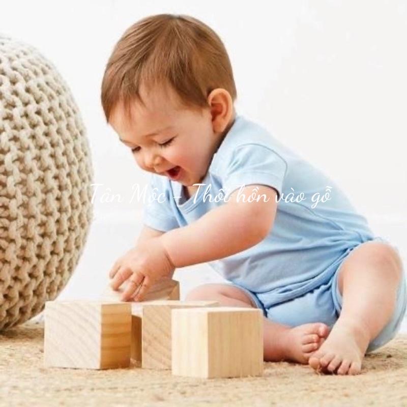 Khối gỗ vuông MỘC kích thước 4x4cm làm từ gỗ nhập khẩu
