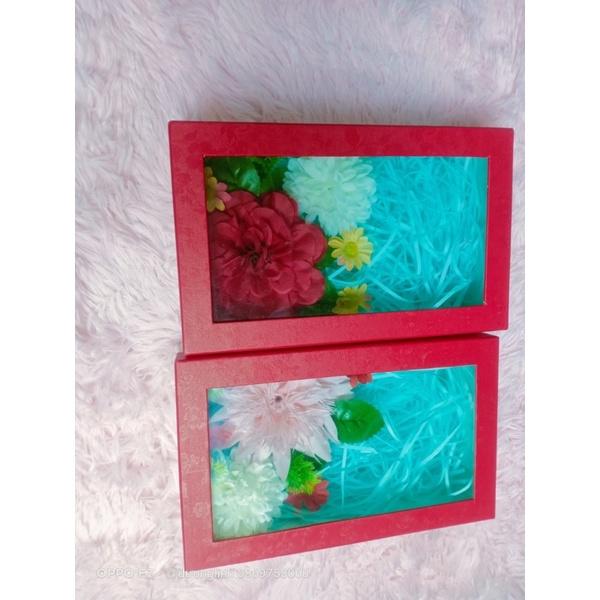 Hộp quà nắp kính trang trí sẵn, 21x16x7cm