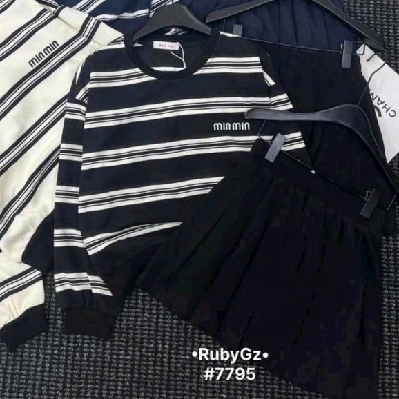 set áo len chân váy,áo len tay dài thêu chữ miumiu mix chân váy xoè có quần bảo hộ T111 BY JOLIE - Be