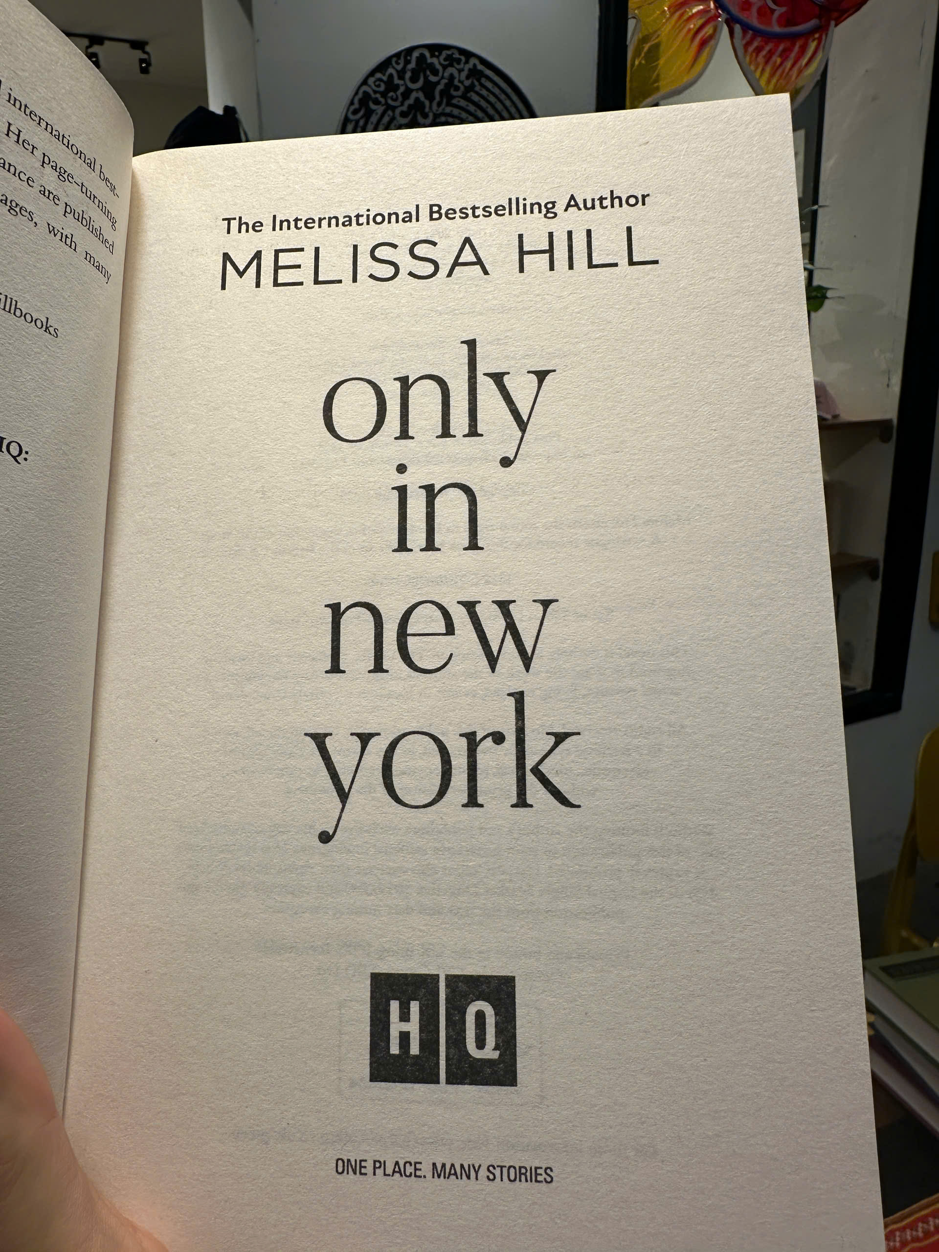 Sách - Only in New York by Melissa Hill | Fiction / Romance / Ngoại văn Nhập khẩu / Văn học Lãng mạn