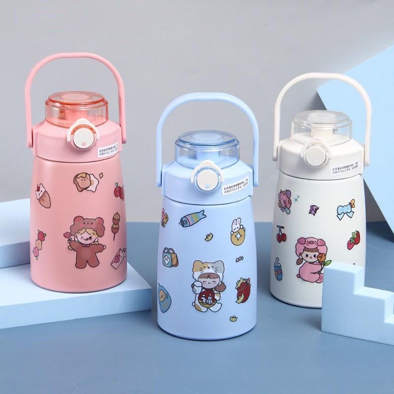 Bình Giữ Nhiệt Cute Có Ống Hút Inox 304 Cao Cấp Không Rỉ 800ml Tặng Kèm Sticker