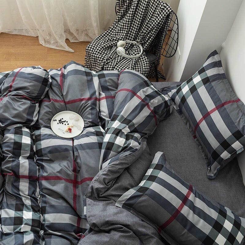 Bộ chăn ga Cotton Poly kẻ xám trắng to mẫu mới - Hàng nhập khẩu