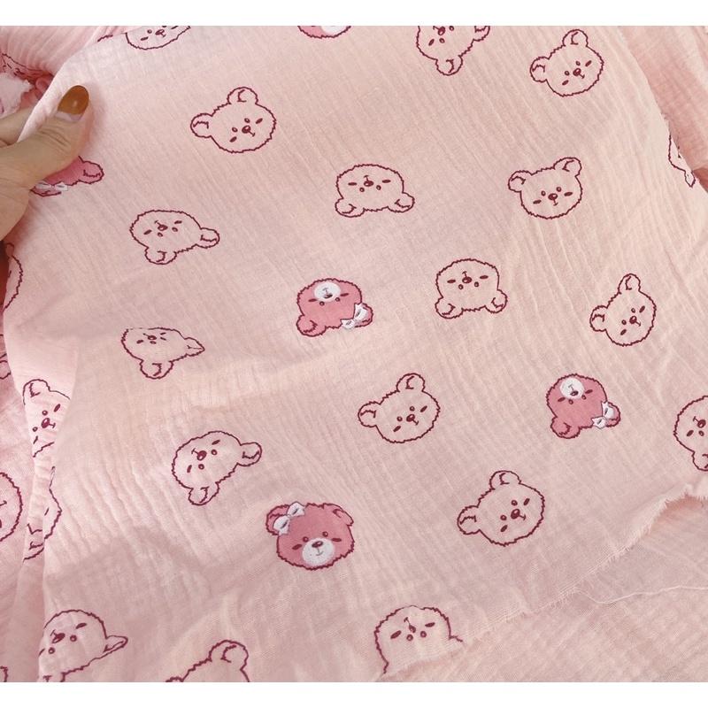 xô muslin gấu xoăn nền hồng siêu xinh và mềm mịn