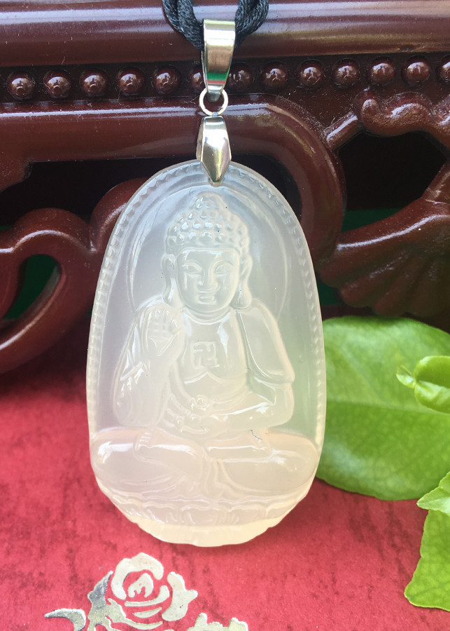 Dây chuyền mặt Phật A Di Đà,  Mặt đá Mã não trắng,  Hộ mệnh cho Tuổi Tuất,  TEN5