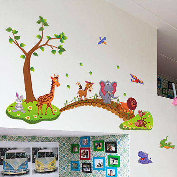 Decal Dán Tường Đàn Thú Qua Cầu DB024