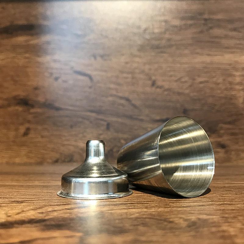 Bình tông CCCP đựng rượu Inox kèm bao da 3.8L thiết kế kiên cố,chắc chắn