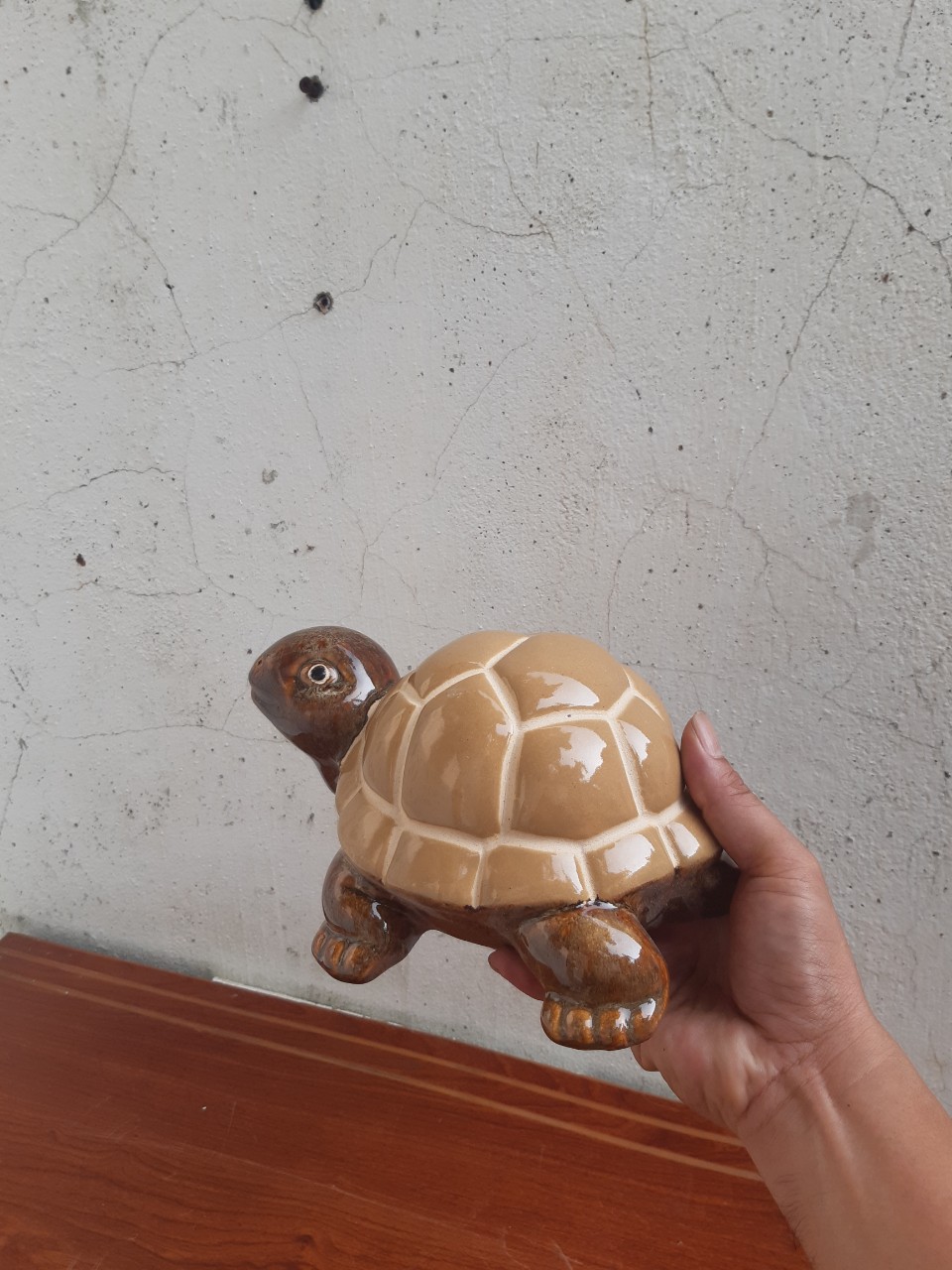 Tượng rùa mai vàng phong thủy bằng gốm