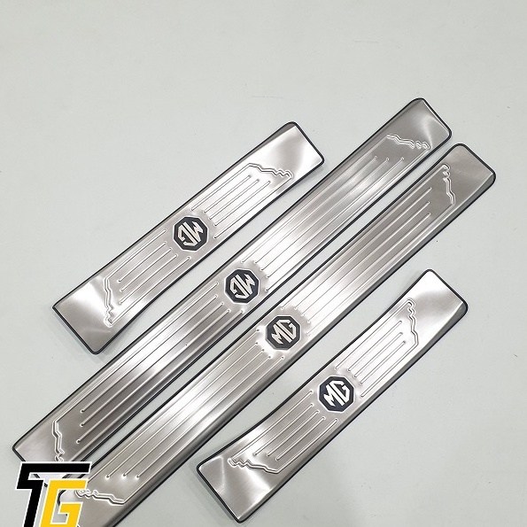 Bộ Ốp bậc cửa, nẹp bước chân trong ngoài Inox dành cho xe MG ZS, MG HS đời 2018- 2021, 2022