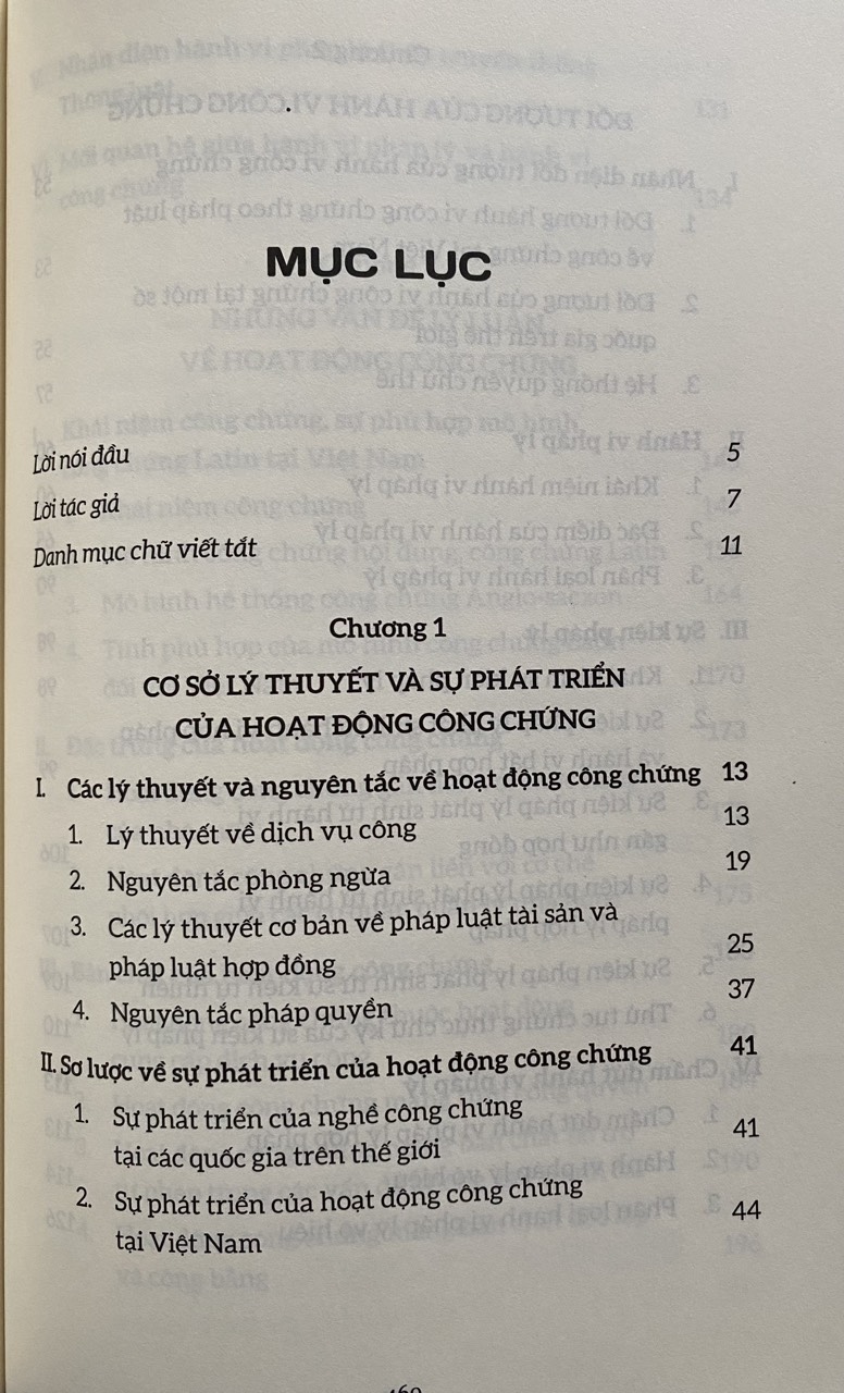 Hoạt Động Công Chứng: Những Vấn Đề Lý Luận và Thực Tiễn