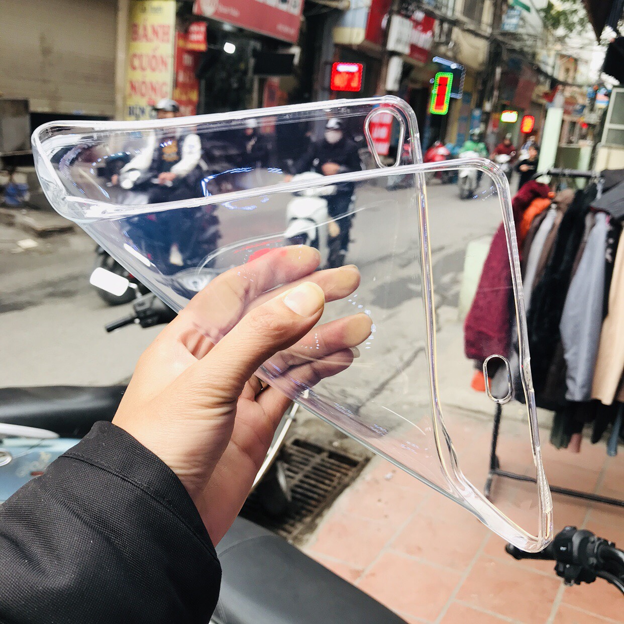 Ốp lưng dẻo trong suốt dành cho iPad 10, GEN 10 2022 10.9 inch chống va đập, cao cấp, cầm chắc chắn