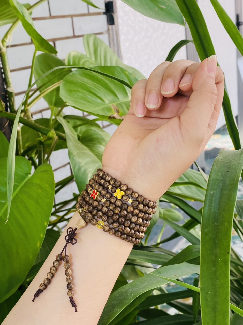 Vòng tay Trầm hương tốc 216h mix charm, đá phong thủy