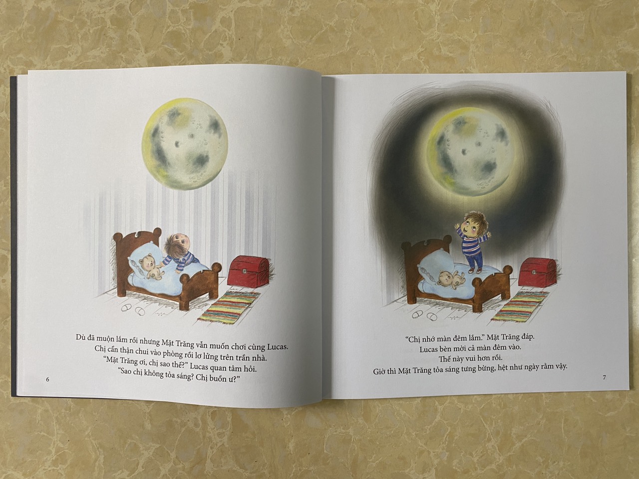 Combo 03 cuốn bé chơi cùng: bé chơi cùng mặt trời, bé chơi cùng mặt trăng, bé chơi cùng mây