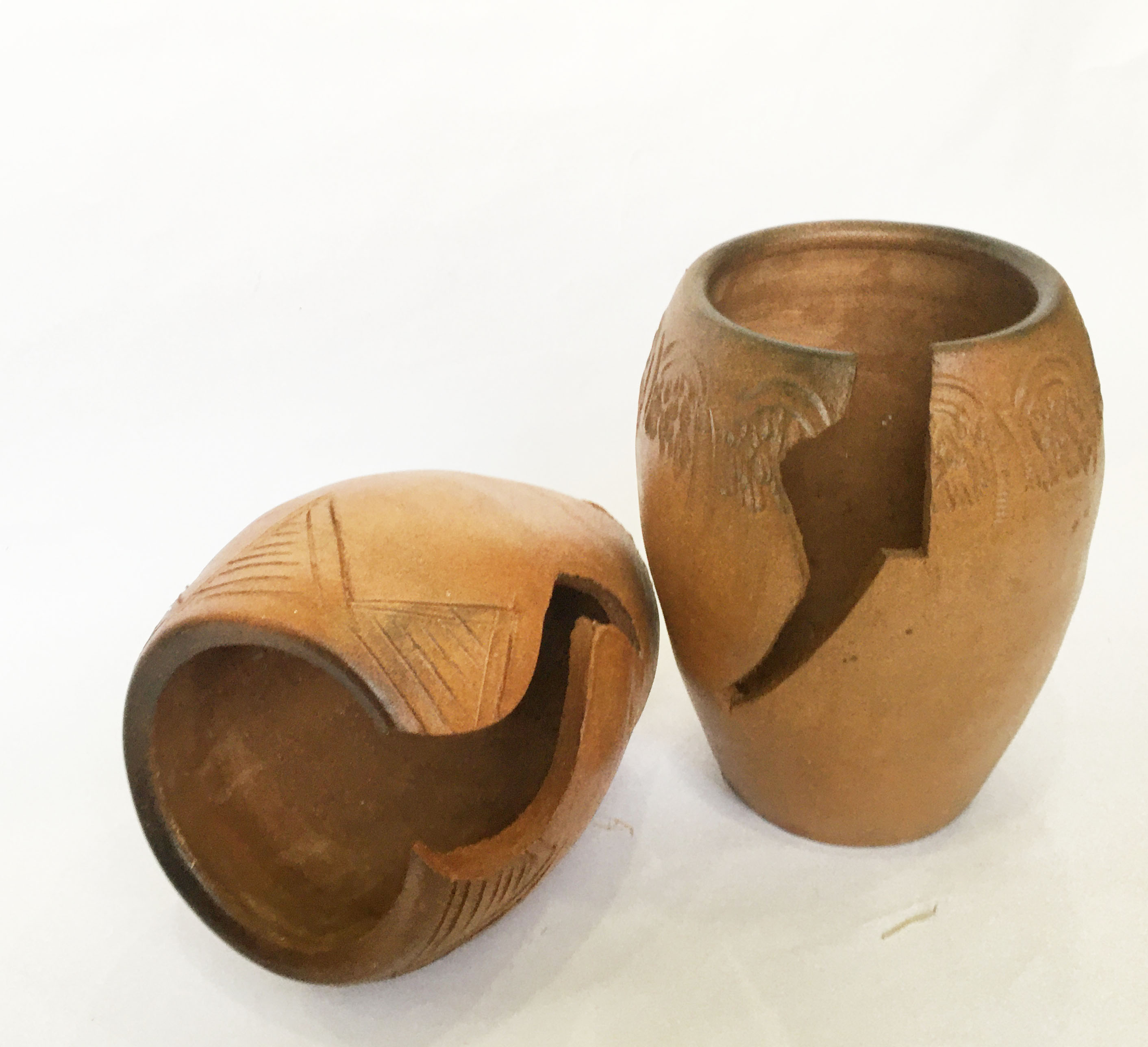 Chậu gốm đất nung trồng sen đá có khoét rãnh - Chậu gốm thủ công Chămpa Bàu Trúc, decor vintage