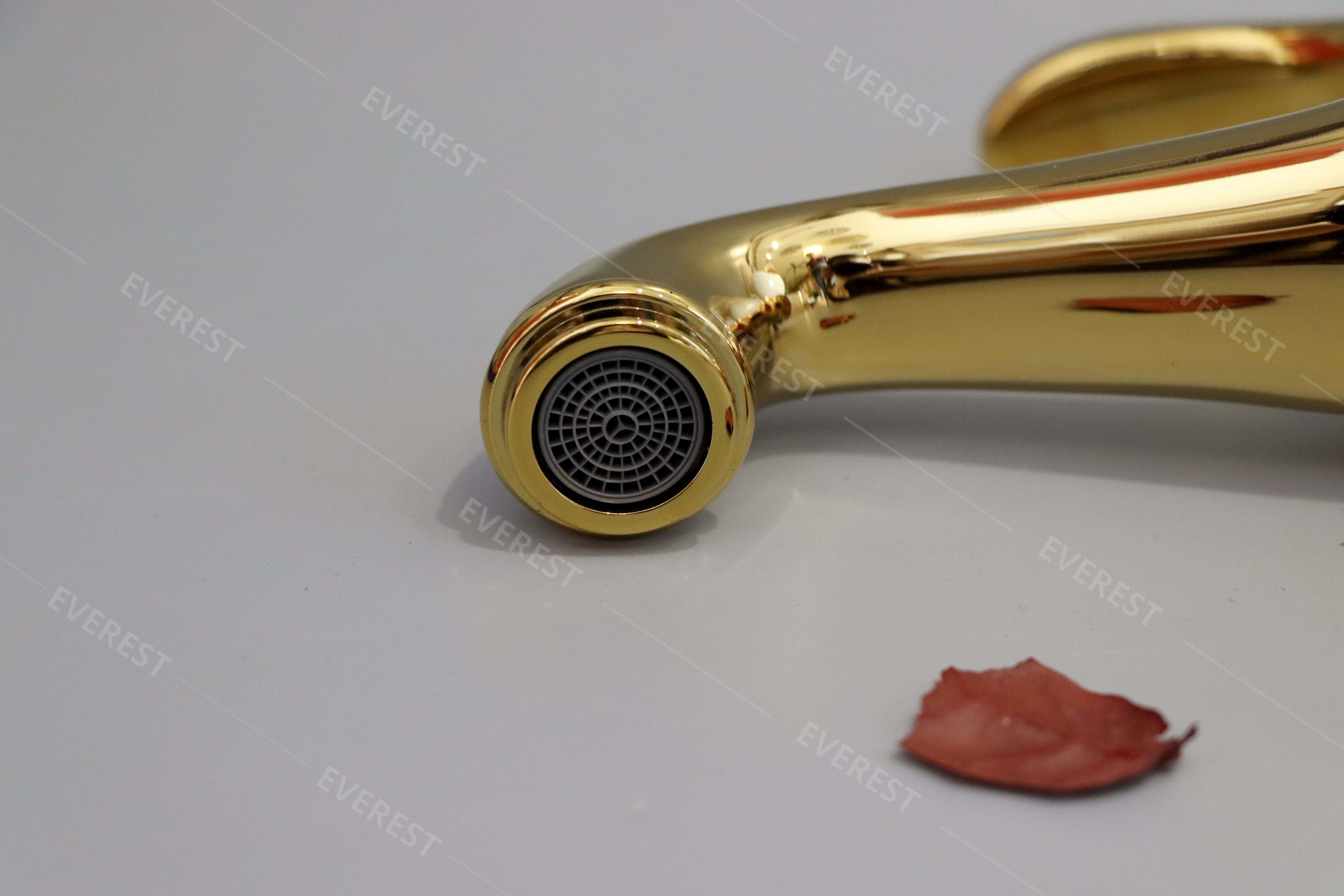 Vòi rửa mặt lavabo mạ vàng EVEREST EV-MV22