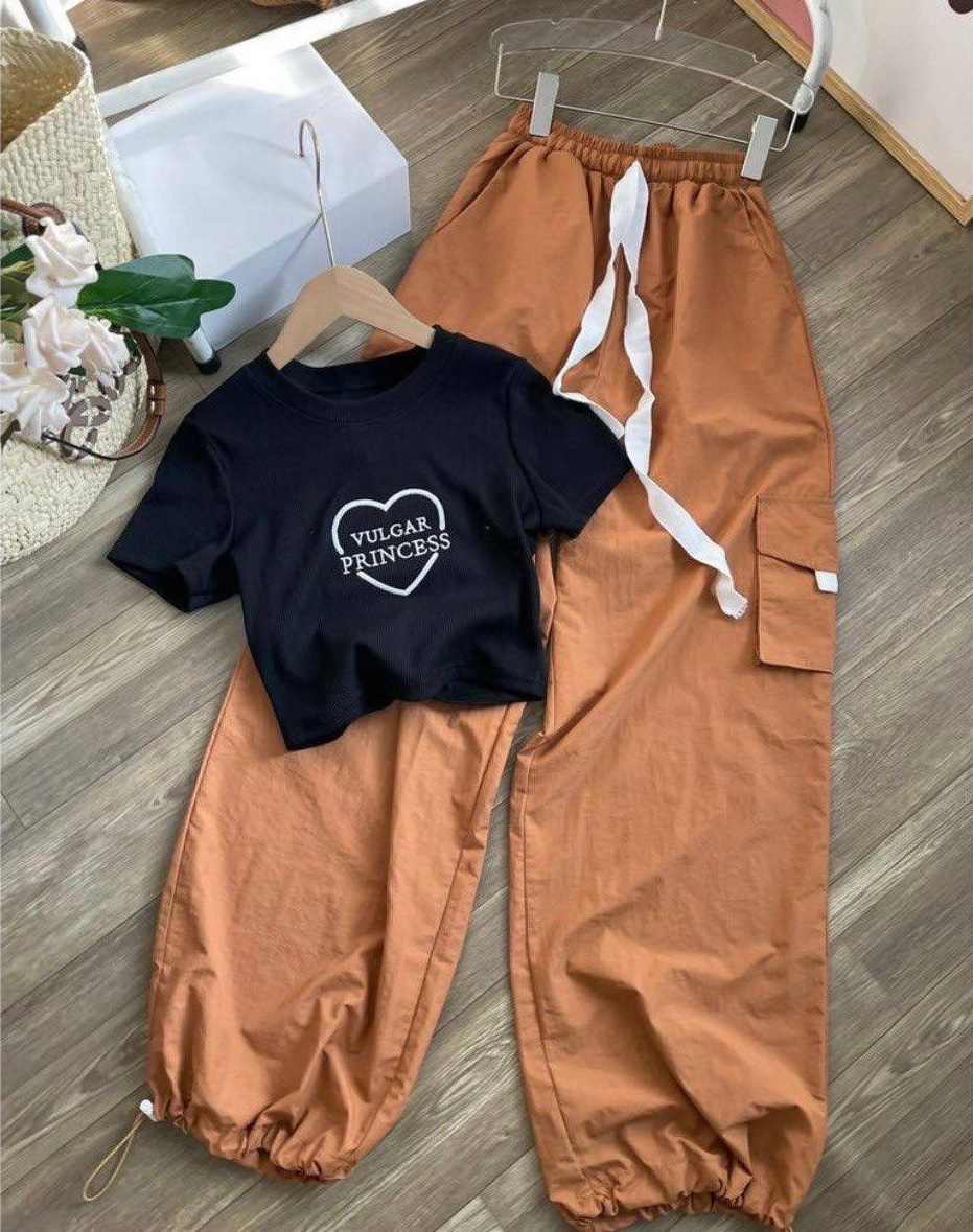SET QUẦN DÀI ỐNG RỘNG TÚI HỘP DÂY RÚT LƯNG CAO SUÔNG TRƠN + ÁO CROPTOP THUN ĐEN DẠO PHỐ THỂ THAO ĐI CHƠI ĐI TIỆC