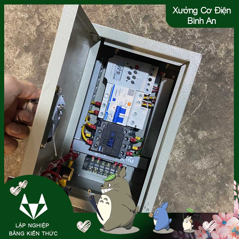 Tủ hẹn giờ 1 pha 3kw chiếu sáng, chuông báo tự động hẹn 16 lần / ngày có trang bị hệ thống chống giật