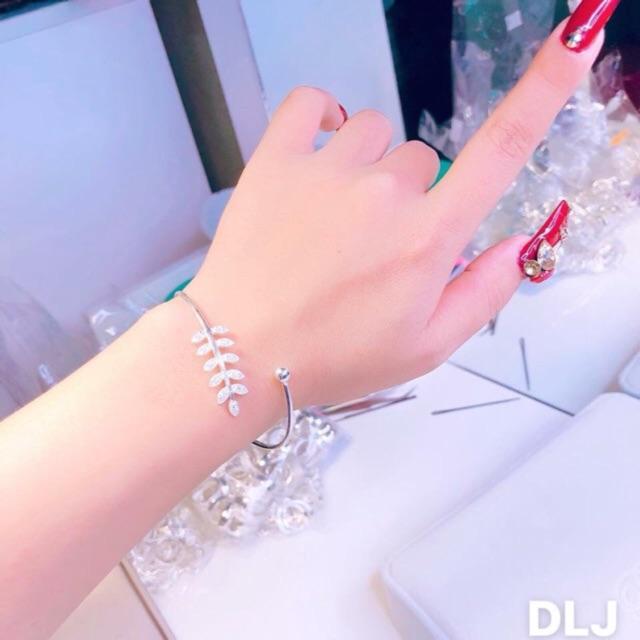 Lắc tay lá gắn đá nhân tạo trắng nhỏ