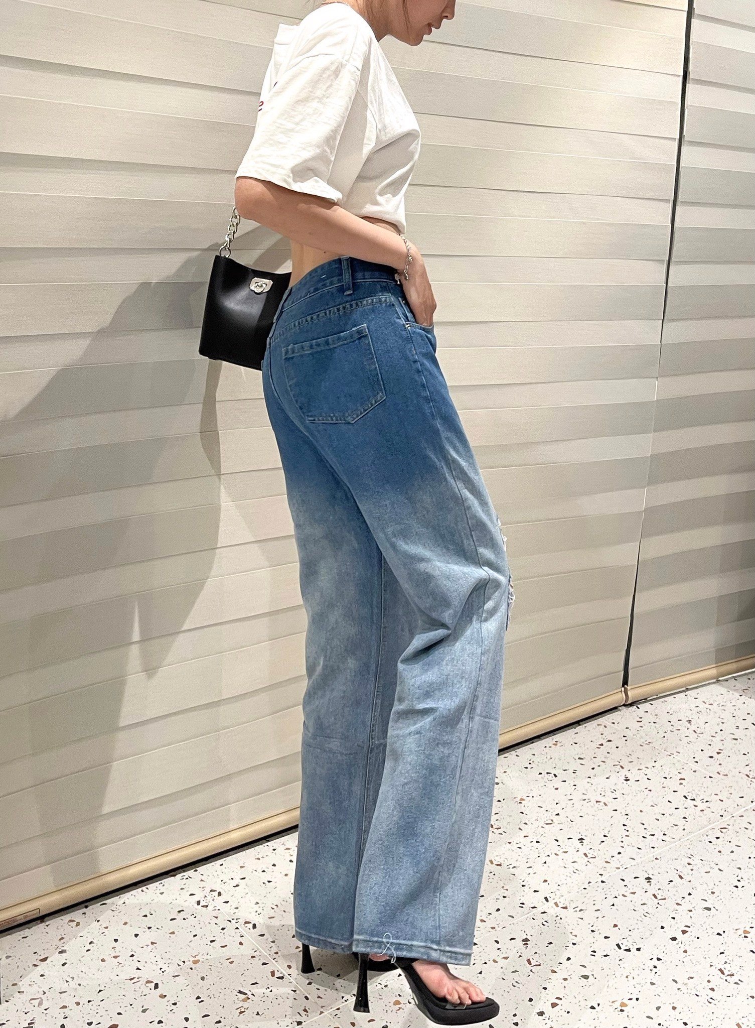 Quần Jeans Nữ Rách Cách Điệu Wash 2 màu 8025